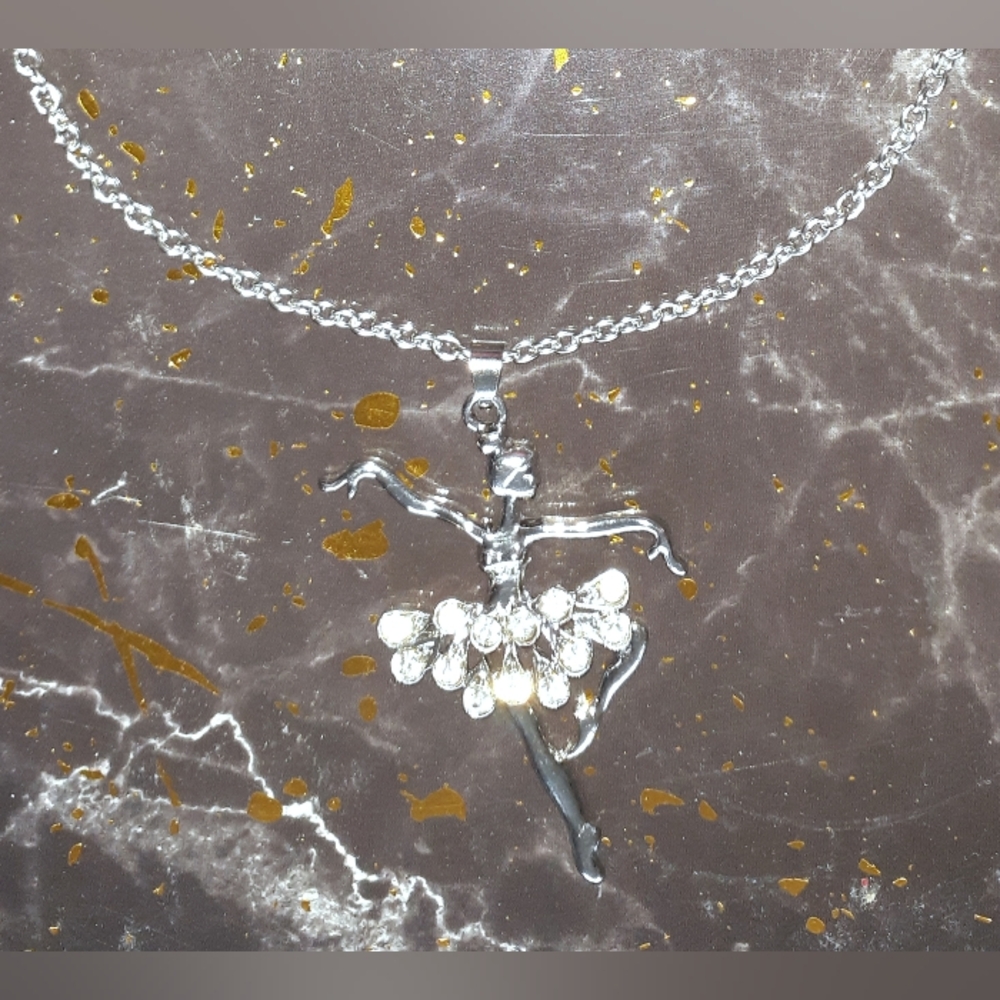 3/$20! Ballerina diamond pendant necklace - Picture 3 of 12